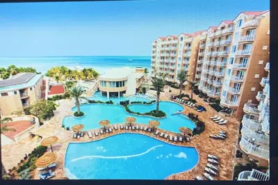 Image de 5 Star Aruba Resort Christmas week!