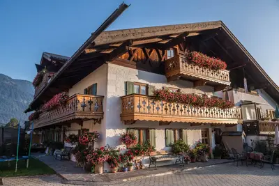Image de Appartement Waxenstein avec balcon, vue sur les montagnes et Wi-Fi