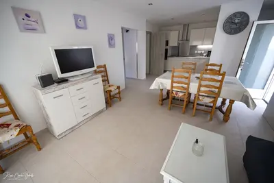 Image de Antibes Juan les Pins 2 bedroom house with garden and children's paddling pool