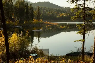 Image de Lakefront Mountain Retreat + Heritage Cabin + Rv parking!