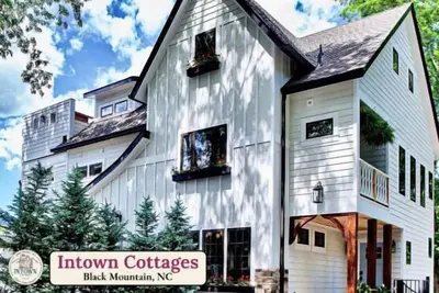 Image de Luxe Retreat w/Ht-Sauna Deck, King Suites&Dt Charm