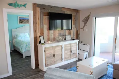Image de Bv413 - Remodeled Canal Front Pirate's Cove Paradise
