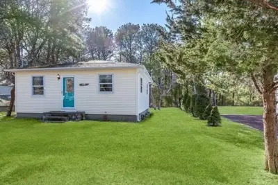Image de Gardiners Bay Bungalow with Private Beach Access
