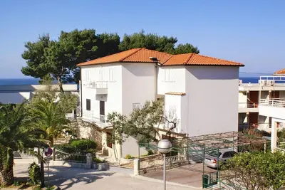 Image de Appartement de deux chambres prés de la plage Podgora, Makarska (A-4330-a)