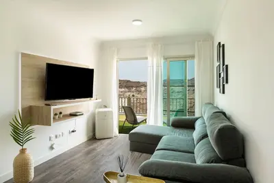 Image de Appartement \"Happy Dreamer\" avec piscine partagée, terrasse et vue sur les montagnes