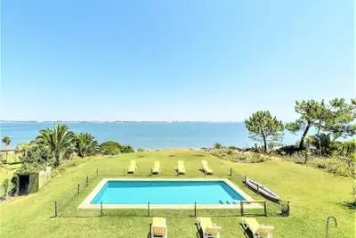 Image de Villa Almo Amarelo - Belle villa de 4 chambres avec piscine privée - Situé à 500 mètres de la plage
