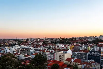 Image de Lovely 2-Bed Apt Overlooking Lisbon Skyline