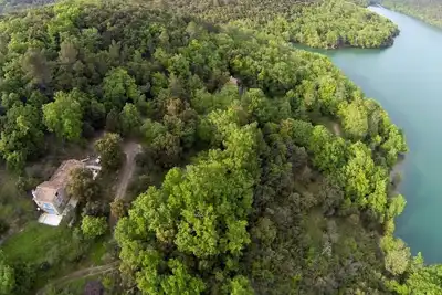 Image de Stunning House in protected natural forest by Lac St Cassien