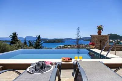 Image de Villa Kallisto with Infinity Pool & Stunning Sea View in Perigiali, Lefkada! ! !