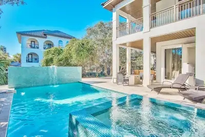 Image de Book a Spring Getaway! Private Pool! Professionally Decorated! Outdoor TVs!