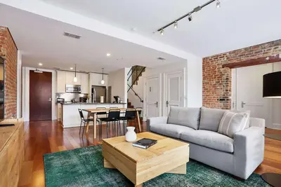 Image de Roami at Factors Row | 2-Story |Bourbon St. |3 Bed