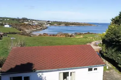 Image de Tan Dinas Lodge - a scandinavian lodge that sleeps 4 guests in 2 bedrooms