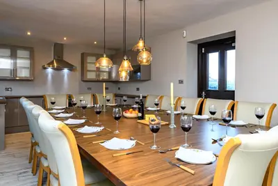 Image de 6 Star Luxury Large Manor. Hot Tub, Cave Bar, Lake District,