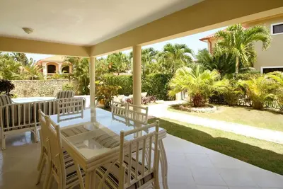 Image de Guest-friendly villa, private pool\/garden, cable Tv, internet, gated residence