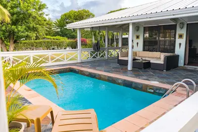 Image de Welcome to tranquility at Sea Foam Villa