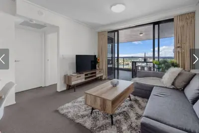 Image de Queen St Executive Stylish Apt with River Views and Fast Wifi Carpark Sauna Balcony Sleeps 7