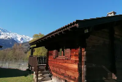 Image de Authentic mountain chalet with view -swimming pool- sauna- Norwegian bath