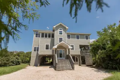 Image de Semi Oceanfront-100 Ft to ocean, 3 King Suites, Hot Tub - Ev Charger - Duck