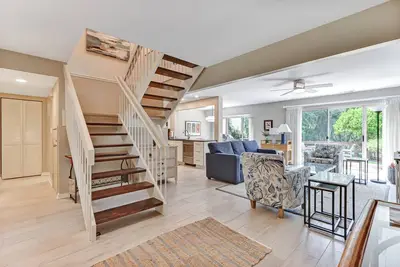 Image de 2134 Beachwood Easy Breezy