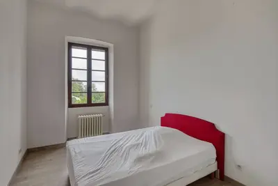Image de Corse authentique sur la plage. Appartement 8\/10 p. dans maison familiale.