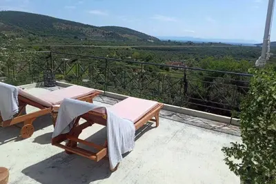 Image de Marvellous huge balcony residence in East Mani