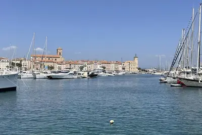 Image de Maison de ville de 65 m2 dans le cœur historique et piétonnier de la ciotat