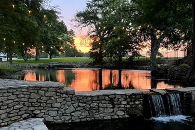 Image de Lakefront Guest Ranch Retreat w/Kayaks/Fishing/Pools/RecCourt/FarmAnimals