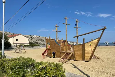 Image de Appartement de vacances Lopar pour 1 - 6 personnes avec 2 chambres à coucher - Maison de vacances