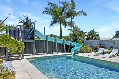 Image de Waterslide, Pool, Games Room ~Family Holiday~ Close to Beach Restaurants & Shops