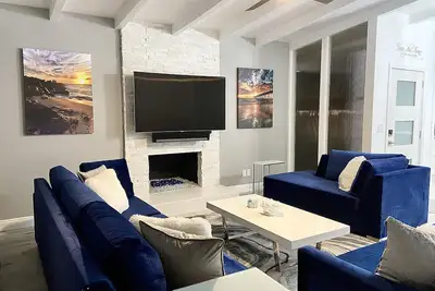 Image de Extremely Luxurious Beach Getaway - 2blks to beach