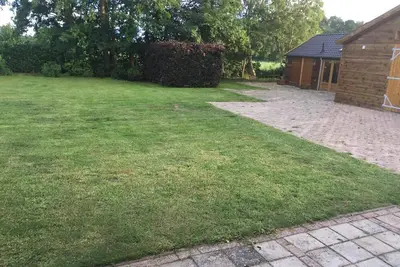 Image de Quiet chalet in the rural area of Breda - Prinsenbeek.