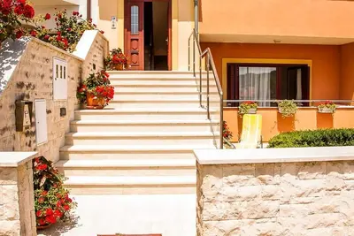 Image de Apartments \"Labinac\" Pula- Carlijeva 47-Croatia Apartment Ii
