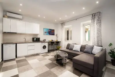 Image de Eden Apartments  by CorfuEscapes