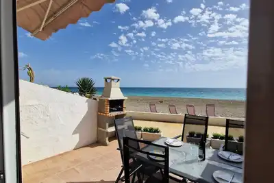 Image de New Apartment Nora - Beach Front Free Wifi, A/C, Sat Tv, Pool,