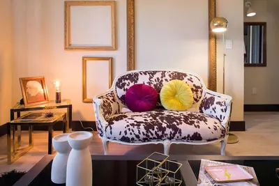 Image de Beautiful 2/1 Eclectic Modern Apartment