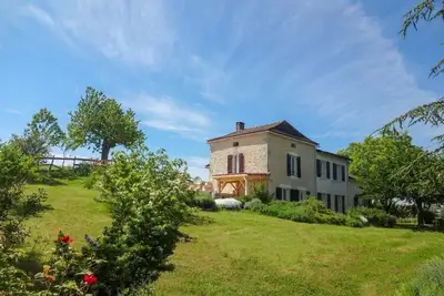 Image de Rimaine, belle villa bien entretenue avec piscine privée juste au sud de Bergera