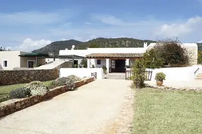 Luxury villa 6 double rooms. Classic Ibizan rustic-style finca