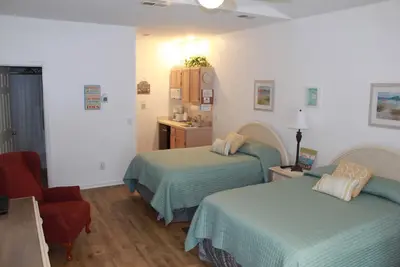 Image de Sea Trail Resort--Beach 1 Mile, Ground Level, Linens Provided, No Cleaning Fee