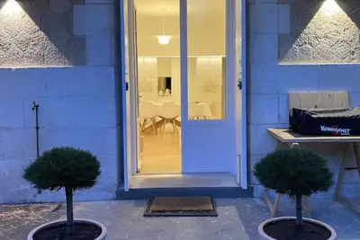Image de Très bel appartement  en rez de jardin, Pereire, 100 m de la plage