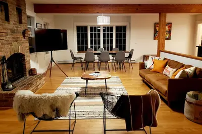 Image de Sugarbush + Mad River Glen Modern Mountain Retreat