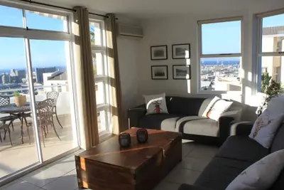 Image de Exclusive Townhouse with Stunning Views