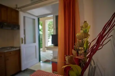 Appartement d'une chambre avec la terrasse Vinisce, Trogir (A-18225-a)