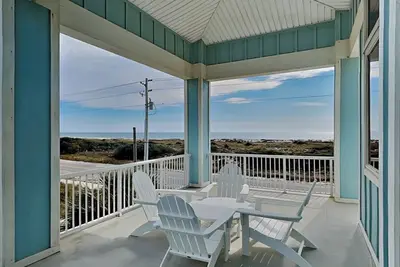 Image de Luxe Waterfront Home in Perdido Key | Easy Walk to the Beach!