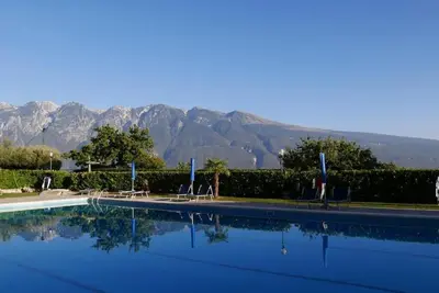 Image de Apartment on Lake Garda with pool, tennis court and stunning lake views