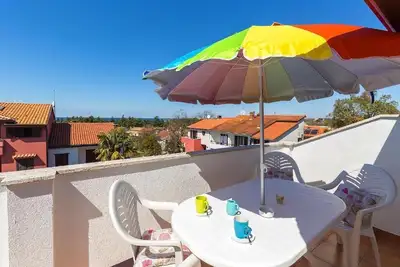 Image de Spacious and fully equipped two bedroom apartment in a top location in Porec near the beach, with sea view