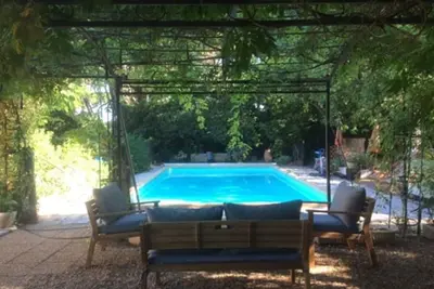 Image de Détente et repos dans une belle propriété du Brusc
