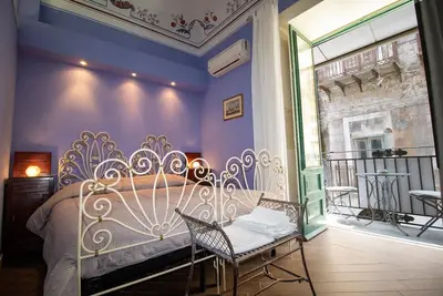 Image de The Palace B&B and Apartments - Fruit Luxury Room