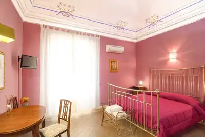 Image de The Palace B&B and Apartments - Flower Luxury Room
