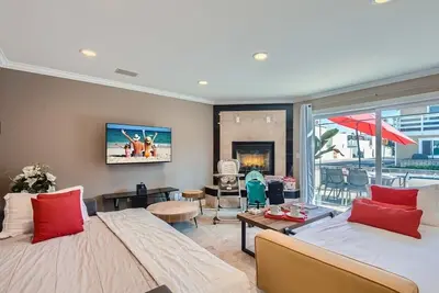 Image de Amazing Family Friendly Newport Beach Home - 1 Block To Ocean (C2)