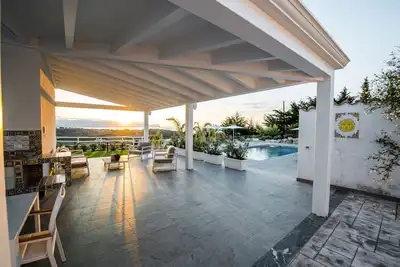 Image de Villa Felice: a four seasons luxury experience!